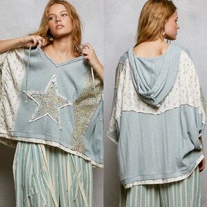 NEW POL Steel Blue Ribbed V Neck Star Patch Hooded Boho Top Size Small
